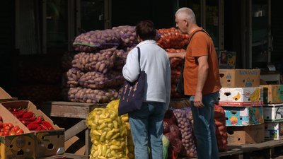 Вдвічі дешевше, ніж торік: за якою ціною приймають та продають картоплю на ринках у Чернігові Вдвічі дешевше, ніж торік: за якою ціною приймають та продають картоплю на ринках у Чернігові