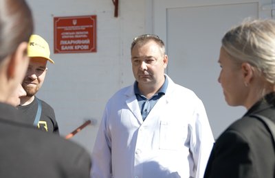Благодійники передали обладнання для сумського Банку крові Благодійники передали обладнання для сумського Банку крові