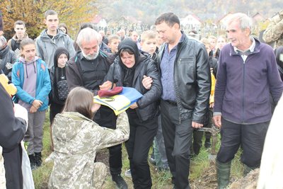 На Закарпатті попрощалися з полеглим захисником Михайлом Матчуком На Закарпатті попрощалися з полеглим захисником Михайлом Матчуком