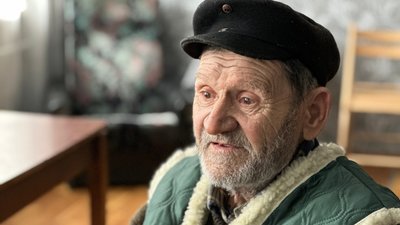 Ледь не вбило — тоді виїхали. Як незрячий чоловік із дружиною евакуювалися з Добропілля Ледь не вбило — тоді виїхали. Як незрячий чоловік із дружиною евакуювалися з Добропілля