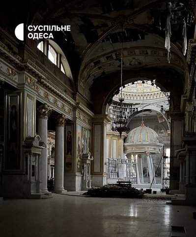 Зруйнований Спасо-Преображенський собор після атаки. ФОТО. Зруйнований Спасо-Преображенський собор після атаки. ФОТО.