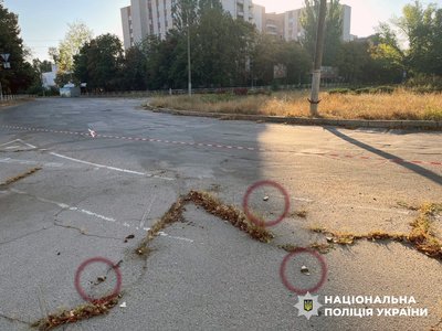 Міни-"пелюстки" на вулицях Херсона: чим вони небезпечні та як уникнути ризику Міни-"пелюстки" на вулицях Херсона: чим вони небезпечні та як уникнути ризику