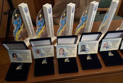 10 почесних відзнак та 20 подяк: у Чернігові нагородили волонтерів 10 почесних відзнак та 20 подяк: у Чернігові нагородили волонтерів
