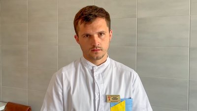 Лікар-травматолог Чернігівської міської лікарні №2 Володимир Бодак розповідає, що робити, якщо укусив кліщ Лікар-травматолог Чернігівської міської лікарні №2 Володимир Бодак розповідає, що робити, якщо укусив кліщ