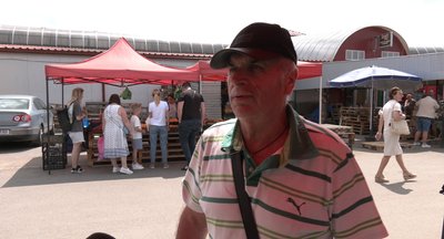 Продають полуниці на тернопільському ринку, ціни на полуницю, ринок, ціни, Тернопіль Продають полуниці на тернопільському ринку, ціни на полуницю, ринок, ціни, Тернопіль