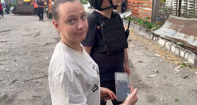 "Жити у сусідній квартирі неможливо, її знищено": наслідки атаки РФ по будинках у Дніпрі "Жити у сусідній квартирі неможливо, її знищено": наслідки атаки РФ по будинках у Дніпрі