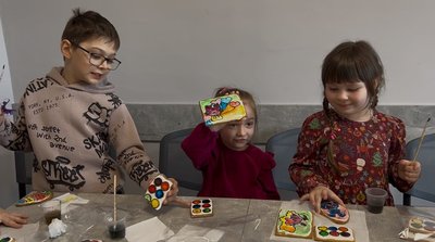 Розписати медовий пряник за донат на дрони запрошують на Рівненщині Розписати медовий пряник за донат на дрони запрошують на Рівненщині
