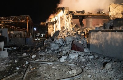 ДСНС, нічна атака РФ, пожежа, підприємство, вибух ДСНС, нічна атака РФ, пожежа, підприємство, вибух