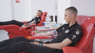 У Вінниці курсанти харківського вишу здали кров для оборонців У Вінниці курсанти харківського вишу здали кров для оборонців