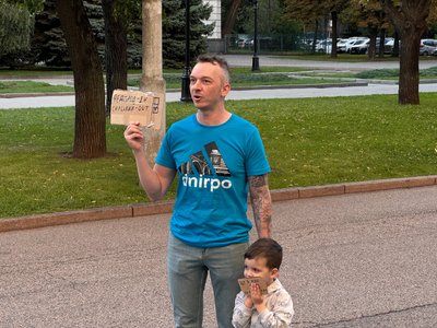 Вимоги незмінні: 14-й день мітингів на підтримку Федорова у Дніпрі Вимоги незмінні: 14-й день мітингів на підтримку Федорова у Дніпрі