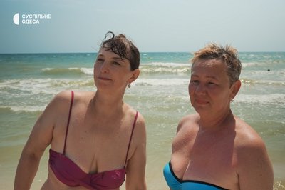 Закритий курорт і туристи на пляжі: що зараз відбувається у Росєйці на Одещині Закритий курорт і туристи на пляжі: що зараз відбувається у Росєйці на Одещині
