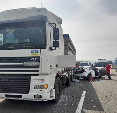 Загинули двоє людей: на трасі Київ-Одеса зіштовхнулися дві автівки Загинули двоє людей: на трасі Київ-Одеса зіштовхнулися дві автівки
