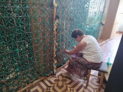 У Львові у центрі плетіння маскувальних сіток познайомилися і одружилися шість пар