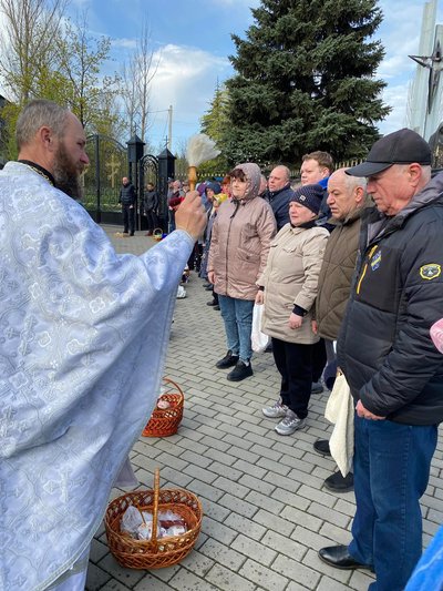 У Костянтинівці віряни освятили пасхи У Костянтинівці віряни освятили пасхи
