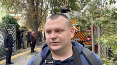 Через удар РФ пошкоджений бізнес-центр у Дніпра: що розповідають очевидці атаки Через удар РФ пошкоджений бізнес-центр у Дніпра: що розповідають очевидці атаки