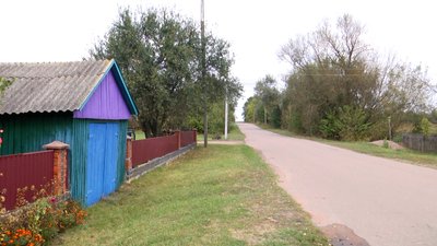 Жителі села Жовтнівка на Житомирщині виступили проти перейменування на Поліщуки Жителі села Жовтнівка на Житомирщині виступили проти перейменування на Поліщуки