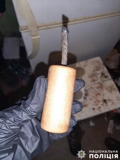 Погрожуючи вибухівкою, обікрав аптеку: у Миколаєві затримали херсонця Погрожуючи вибухівкою, обікрав аптеку: у Миколаєві затримали херсонця