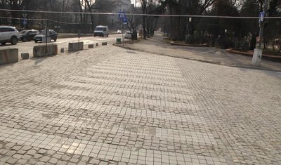 На Хмельниччині ремонтують дорогу за 2,8 мільйона гривень На Хмельниччині ремонтують дорогу за 2,8 мільйона гривень