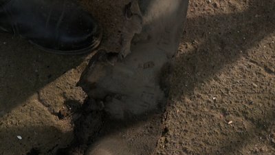 Слов’янськ Донецька область великий уламок від бомби 22 січня 2025 рік Слов’янськ Донецька область великий уламок від бомби 22 січня 2025 рік