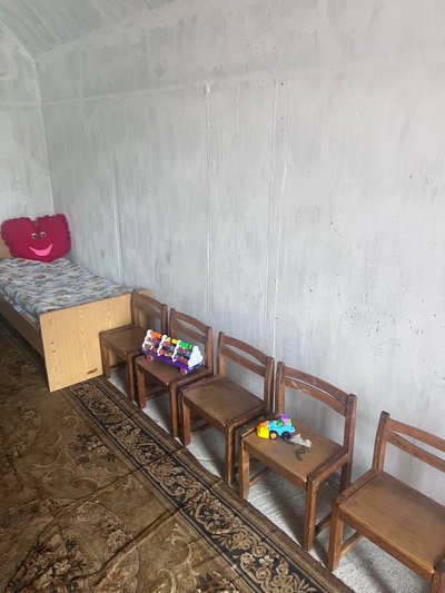 Захищають від уламків. На Львівщині встановлюють мобільні захисні сховища Захищають від уламків. На Львівщині встановлюють мобільні захисні сховища