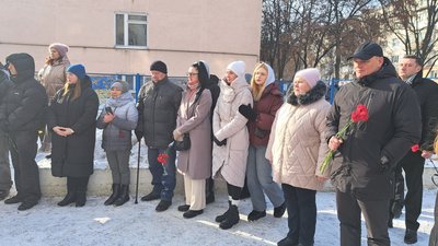 У Полтаві відкрили меморіальну дошку Герою України Семену Крамському