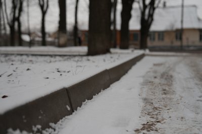 “За всю війну я ні разу не була в бомбосховищі, вони недоступні”: як в Сумах розв'язують питання безбар’єрності “За всю війну я ні разу не була в бомбосховищі, вони недоступні”: як в Сумах розв'язують питання безбар’єрності