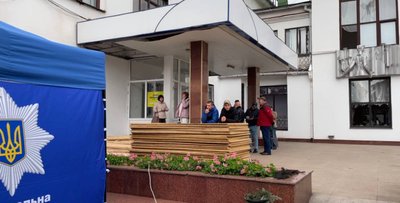 Ракетний удар по Кривому Рогу: що відбувається на місці атаки Ракетний удар по Кривому Рогу: що відбувається на місці атаки