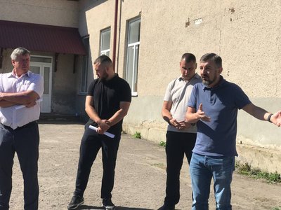 Свиноферма, підписи, будівництво Свиноферма, підписи, будівництво