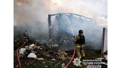 Вибухи у Чернігові 6 жовтня: знищений будинок та обгорів кіт Вибухи у Чернігові 6 жовтня: знищений будинок та обгорів кіт