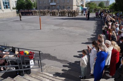 Вперше в історії закладу: як на Буковині випускають перший курс ліцеїсток Вперше в історії закладу: як на Буковині випускають перший курс ліцеїсток