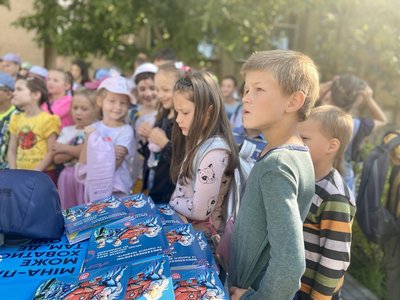 Металошукачі, гранати та міни: рятувальники ДСНС для дітей літніх таборів у Житомирі влаштували гру-навчання Металошукачі, гранати та міни: рятувальники ДСНС для дітей літніх таборів у Житомирі влаштували гру-навчання