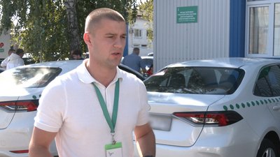 Ночував у машині, аби потрапити на іспит: про роботу сервісного центру МВС у Чернігові
