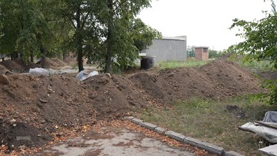 «Діти вчитимуться в інших школах»: до 1 вересня у Помічній не встигнуть добудувати протирадіаційне укриття «Діти вчитимуться в інших школах»: до 1 вересня у Помічній не встигнуть добудувати протирадіаційне укриття