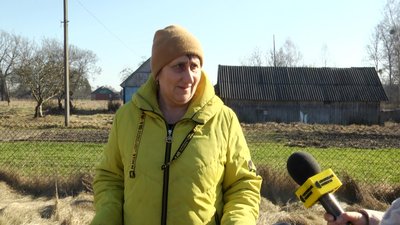 "Якби не втрутилися, полум'я могло дістатися будинків" — місцеві жителі села на Житомирщині "Якби не втрутилися, полум'я могло дістатися будинків" — місцеві жителі села на Житомирщині