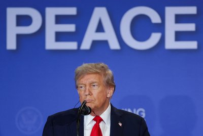 Зустріч Трампа та Путіна на Алясці Зустріч Трампа та Путіна на Алясці