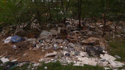 Виявили рештки тварин, купи сміття та щурів: поліція перевіряє притулок поблизу Дніпра Виявили рештки тварин, купи сміття та щурів: поліція перевіряє притулок поблизу Дніпра