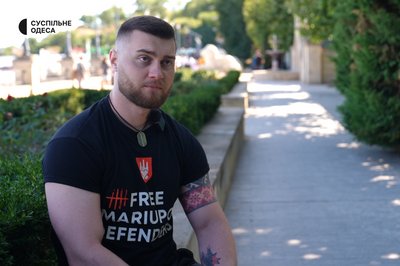 “У прицілі побачив ворожий танк і вступив у бій”: історія морпіха, який понад три роки був у полоні “У прицілі побачив ворожий танк і вступив у бій”: історія морпіха, який понад три роки був у полоні
