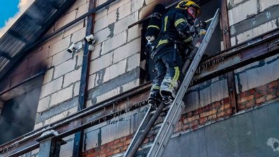 Горіла пилорама поблизу Тернополя, 17 січня 2026 року