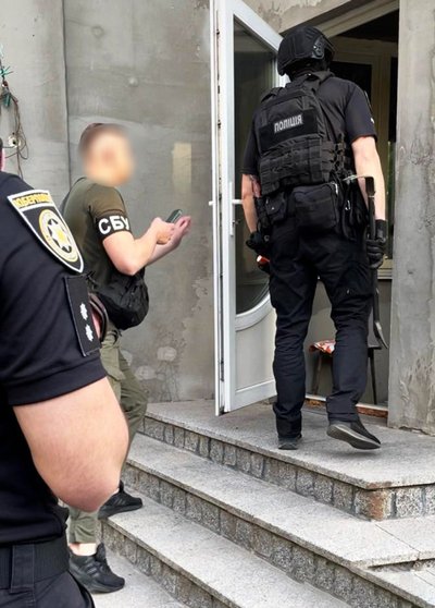 Пропонували сприяння в отриманні допомоги від ООН: трьох жителів Житомирщини підозрюють у кібер-шахрайстві Пропонували сприяння в отриманні допомоги від ООН: трьох жителів Житомирщини підозрюють у кібер-шахрайстві