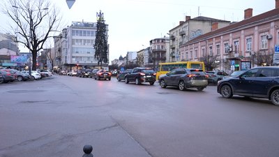 Затори, місто, авто, дороги, Франківськ Затори, місто, авто, дороги, Франківськ