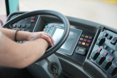 “Проблема з водіями”: начальник Сумської МВА Сергій Кривошеєнко про автобусне сполучення в селах Сумської громади “Проблема з водіями”: начальник Сумської МВА Сергій Кривошеєнко про автобусне сполучення в селах Сумської громади