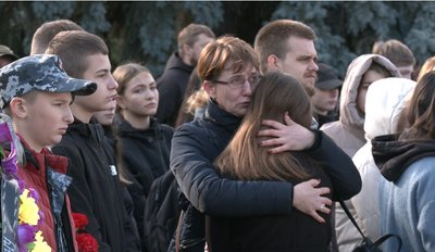 "Це не лише їхня війна": у Черкасах попрощалися з двома військовослужбовцями "Це не лише їхня війна": у Черкасах попрощалися з двома військовослужбовцями