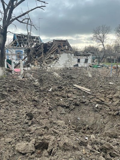 Наслідки обстрілів Курахівської громади 2 квітня. Фото: Facebook / Роман Падун