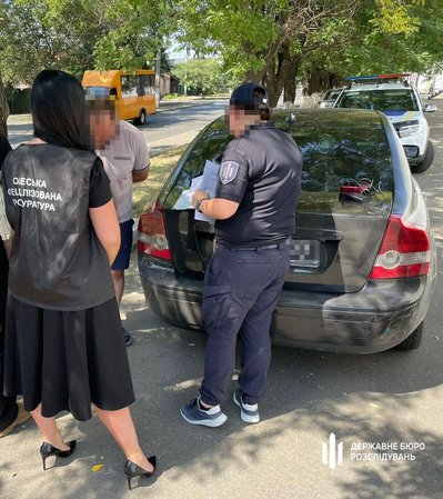 На Одещині судитимуть посадовця військової частини за підозрою у використанні бійців для будівництва дому тещі На Одещині судитимуть посадовця військової частини за підозрою у використанні бійців для будівництва дому тещі