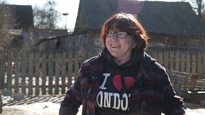 "Лелека виживе, Україна вистоїть": як птаху на ім'я Буся допомагали пережити зиму жительки селища на Рівненщині "Лелека виживе, Україна вистоїть": як птаху на ім'я Буся допомагали пережити зиму жительки селища на Рівненщині