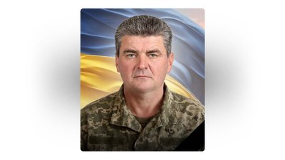 На Чернігівщині попрощалися з бійцями Михайлом Шавлачем, Євгеном Вітівським та Ігорем Гальком На Чернігівщині попрощалися з бійцями Михайлом Шавлачем, Євгеном Вітівським та Ігорем Гальком