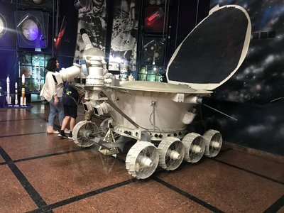 Макет "Луноходу-2" Макет "Луноходу-2"
