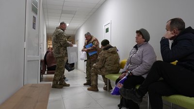 Черги у лікарнях Черги у лікарнях