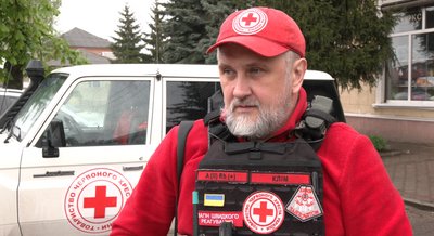 Командир евакуаційного загону Товариства Червоного Хреста Ігор Клименко
