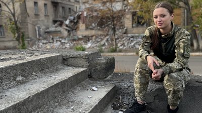 Валентина "Маля" військовослужбовиця бригади "Помста" Донецька область Валентина "Маля" військовослужбовиця бригади "Помста" Донецька область